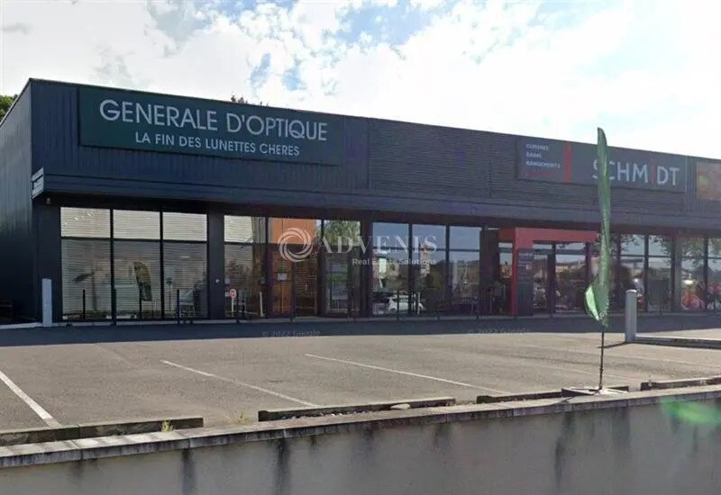 Location Commerce 500 m² - Photo 1