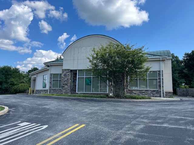 5000 W Chester Pike, Newtown Square, PA for sale - Building Photo - Image 1 of 9