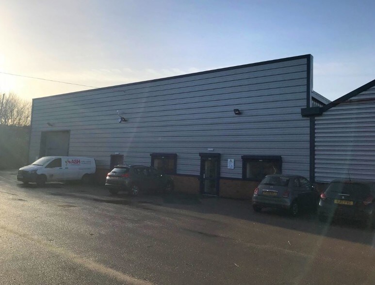 Ettingshall Rd, Wolverhampton for sale - Primary Photo - Image 1 of 1