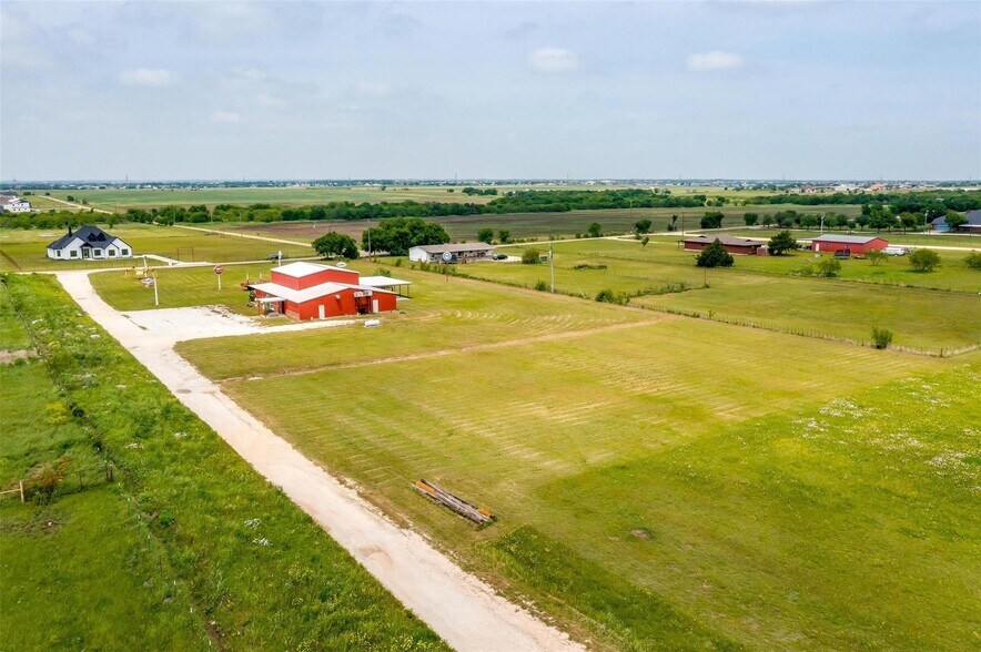 6260 County Road 1017, Joshua, TX for sale - Building Photo - Image 3 of 29