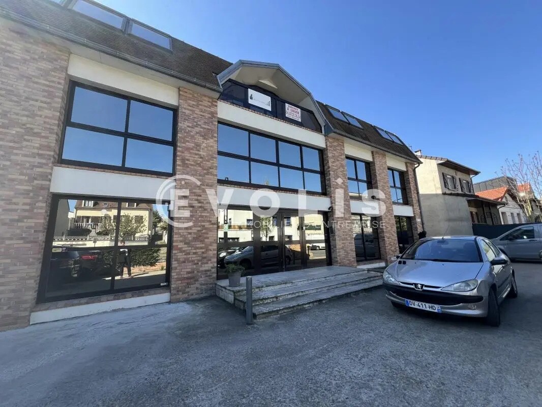 Office in Fontenay-sous-Bois to rent Building Photo- Image 1 of 10