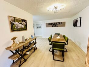 2555 NW Pine Ave, Ocala, FL to rent Interior Photo- Image 2 of 7