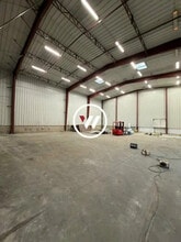 Industrial in Gonesse to rent Interior Photo- Image 1 of 7