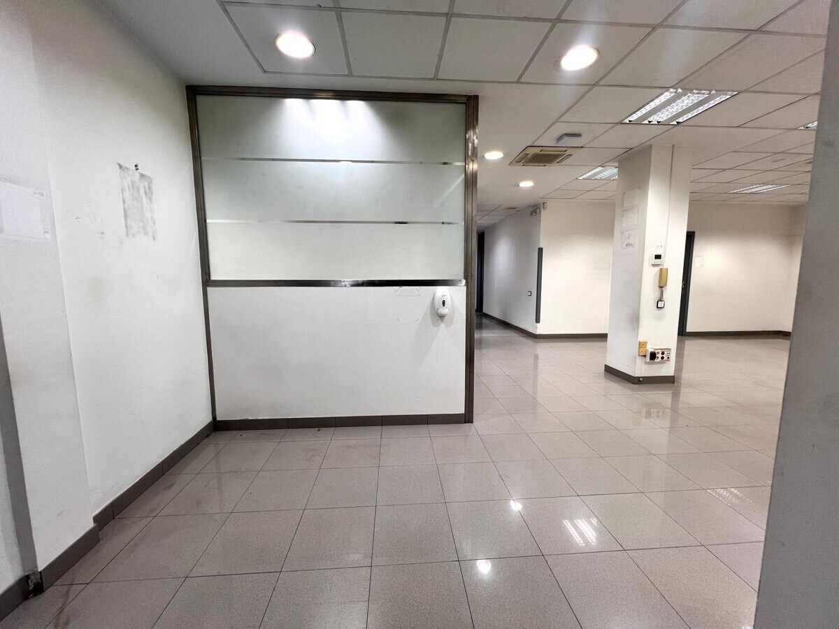 Tarragona, TAR 43001 - Unit 1 -  - Interior Photo - Image 2 of 26