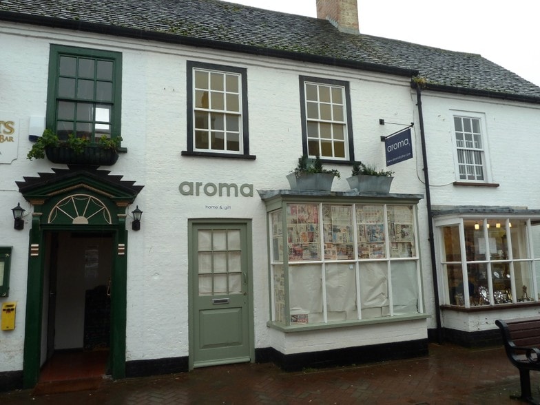 6-9 High St, Southampton for sale - Primary Photo - Image 1 of 3