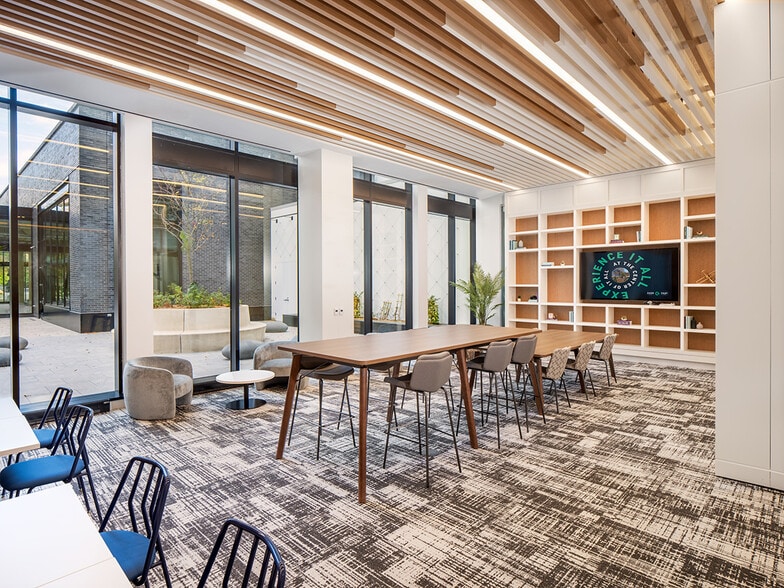 2461 S Clark St, Arlington, VA to rent - Lobby - Image 1 of 16