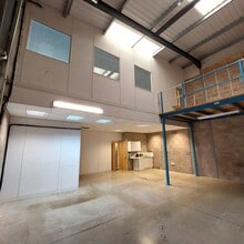 Downsview Rd, Wantage to rent Interior Photo- Image 2 of 6