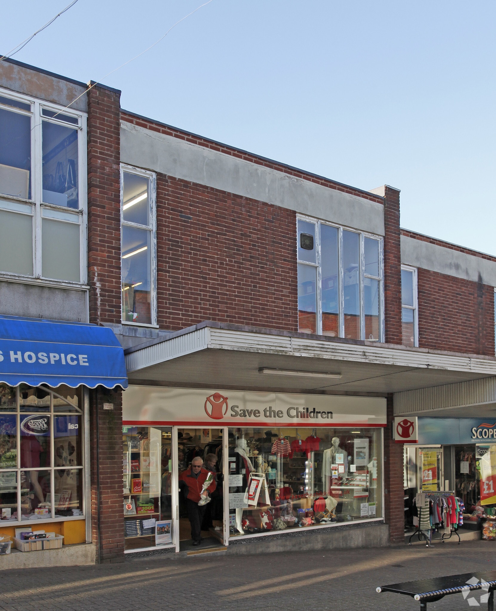 19 Peckingham St, Halesowen to rent Primary Photo- Image 1 of 3