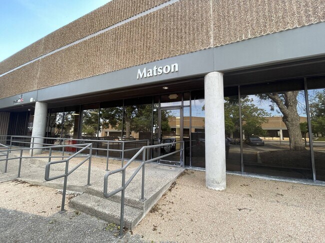 More details for 403 E Ramsey Rd, San Antonio, TX - Light Industrial to Rent