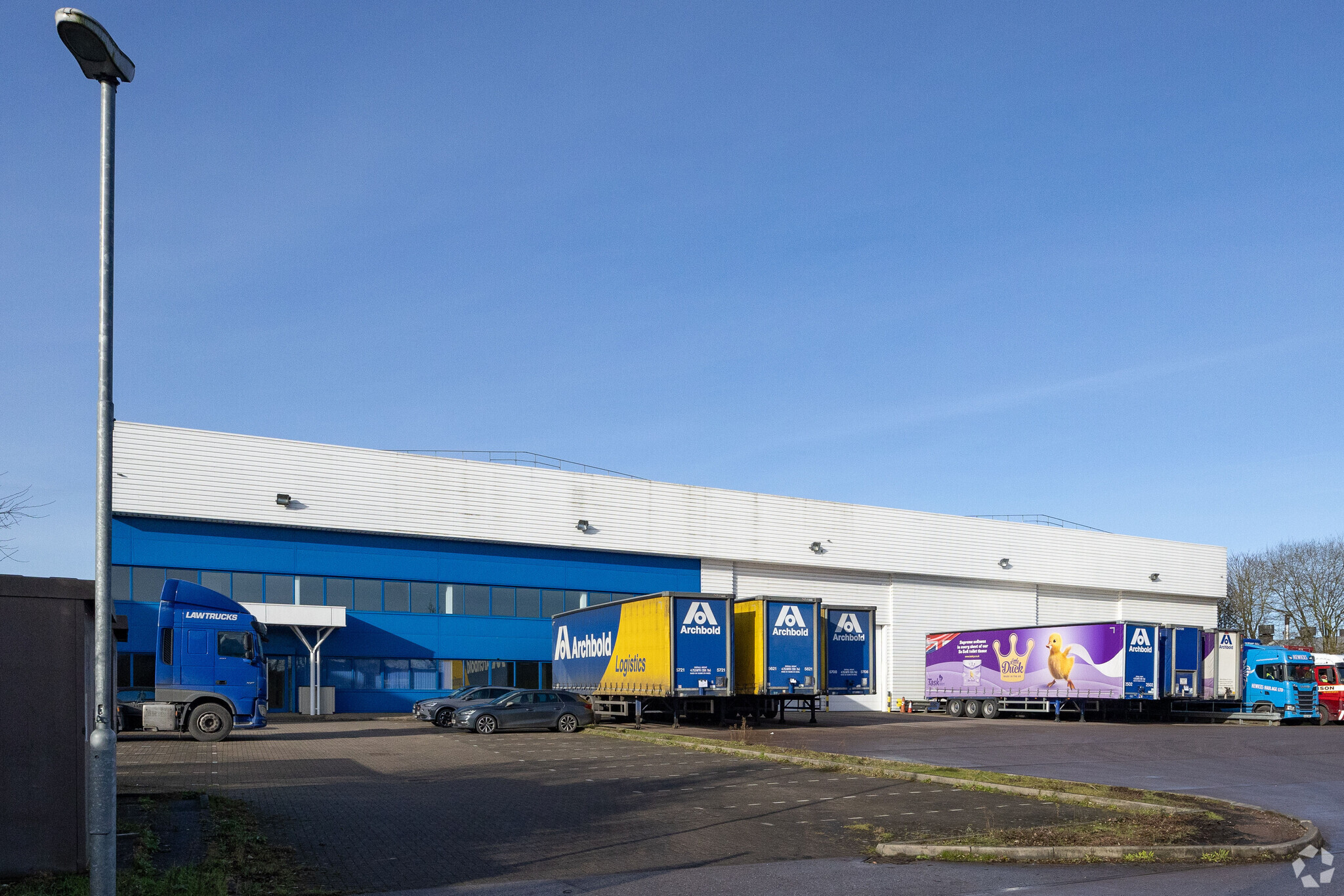 Headway Rd, Wolverhampton to rent Primary Photo- Image 1 of 16