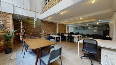 31 Charlotte Rd, London to rent Interior Photo- Image 1 of 13