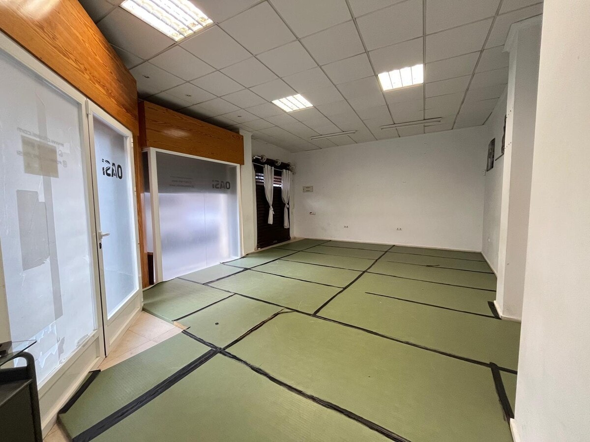 Alicante, ALI 03012 - Unit 1 - - Interior Photo - Image 1 of 6