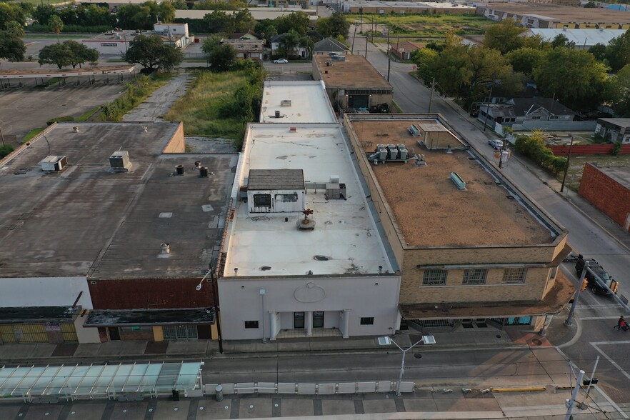 6704 Harrisburg Blvd, Houston, TX for rent - Aerial - Image 3 of 25