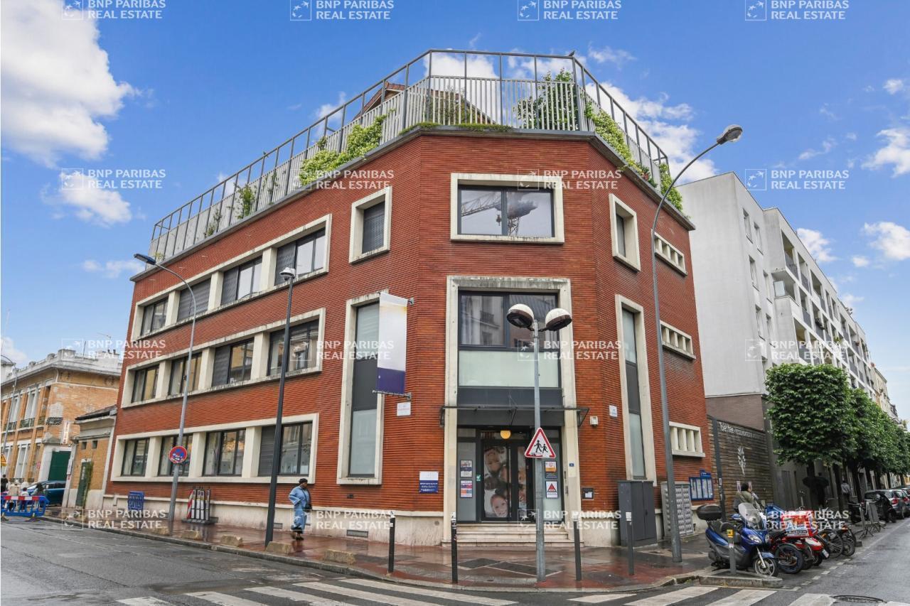 Office in Saint-Ouen-sur-Seine for sale Building Photo- Image 1 of 16