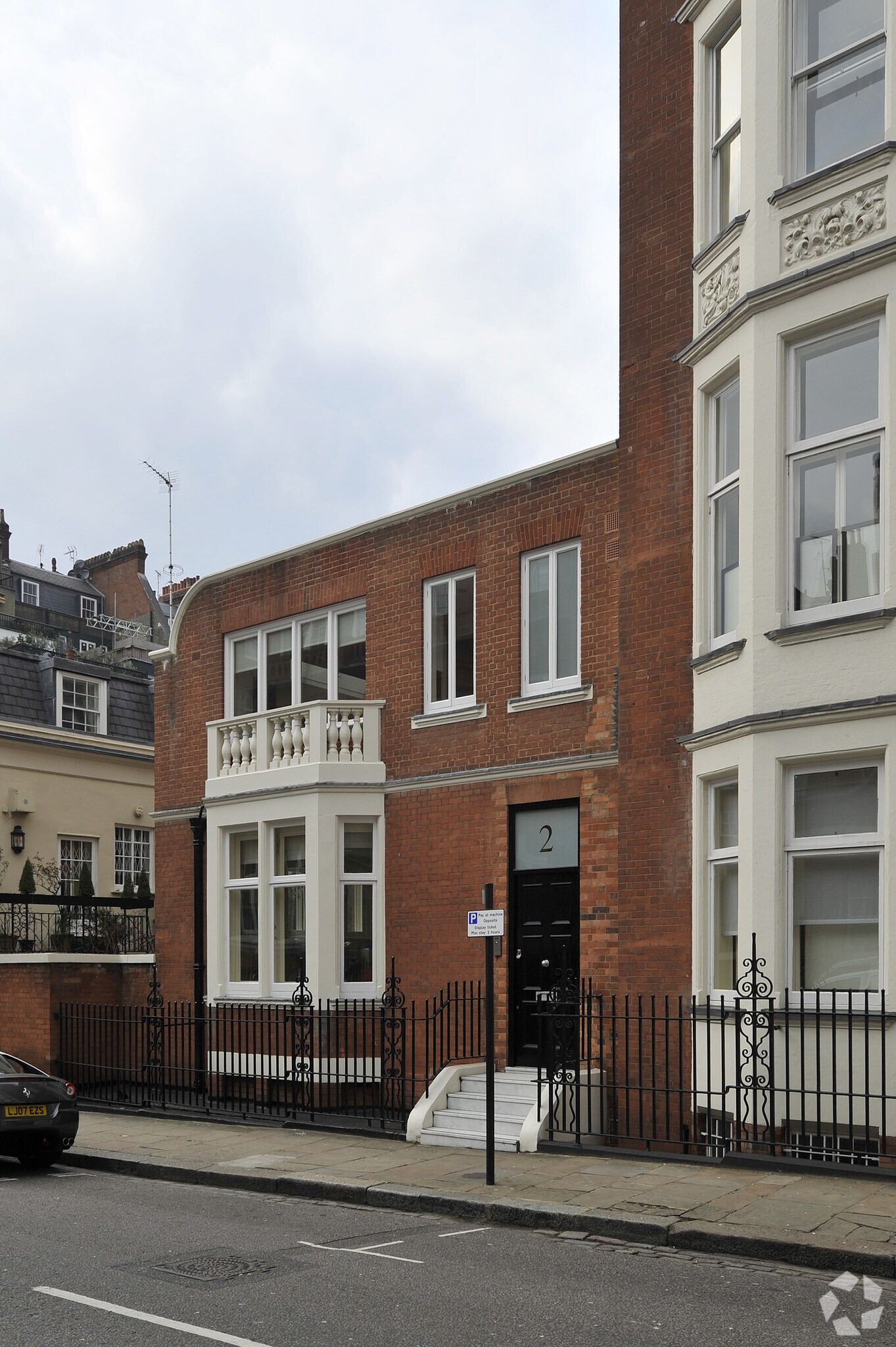 2 Cadogan Gate, London for sale Primary Photo- Image 1 of 1