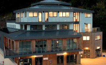 The Harbour, Saundersfoot to rent Building Photo- Image 1 of 2