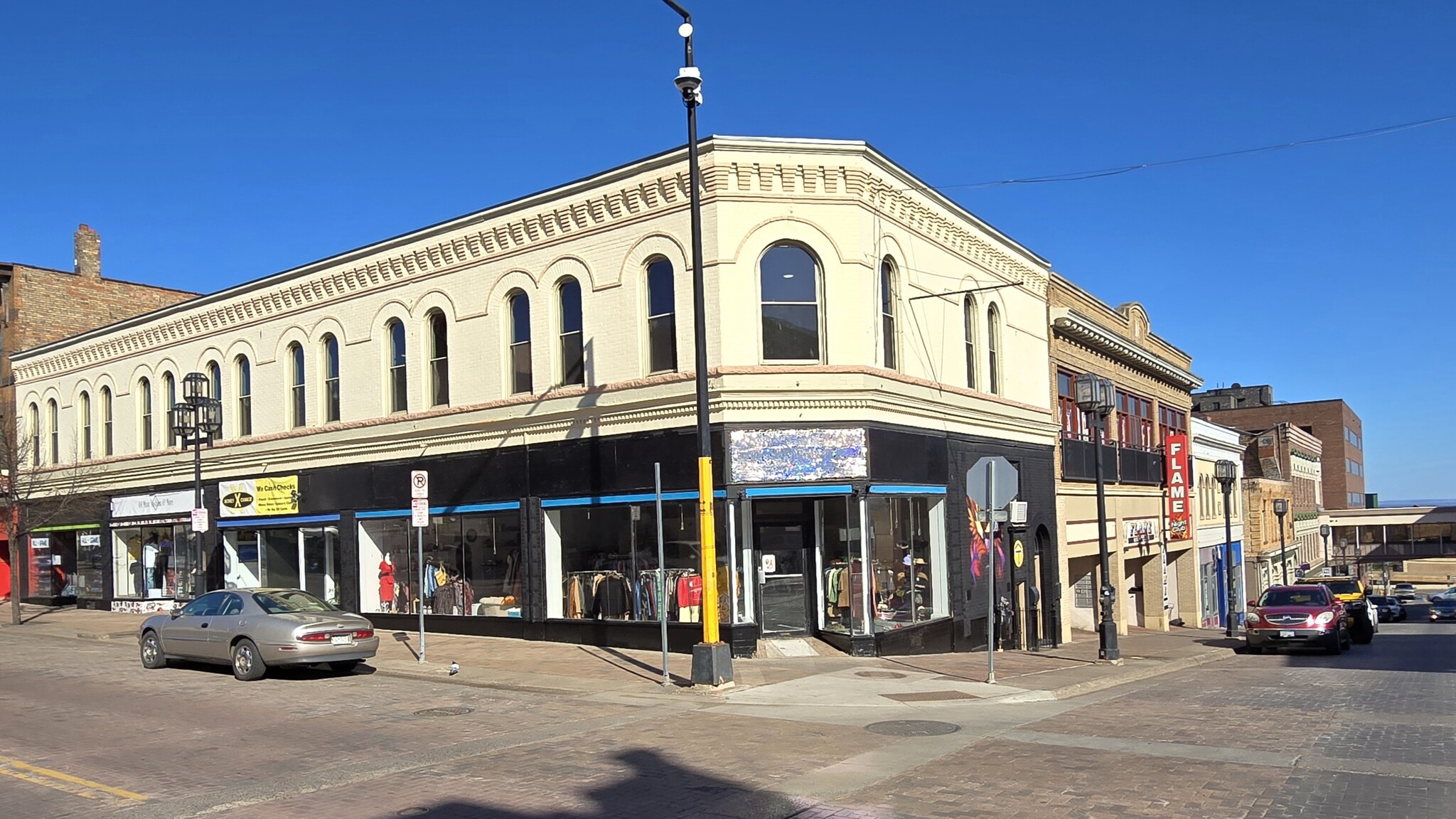 32 W 1st St, Duluth, MN for sale Building Photo- Image 1 of 52