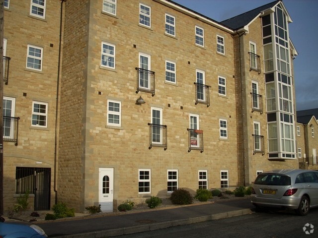 Micklethwaite Ln, Bingley for sale - Primary Photo - Image 1 of 1