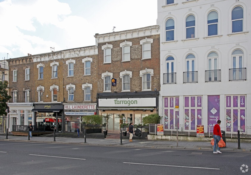 43 Lavender Hl, London for sale - Primary Photo - Image 1 of 1