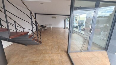 Retail in Sant Celoni, Barcelona to rent Interior Photo- Image 2 of 12