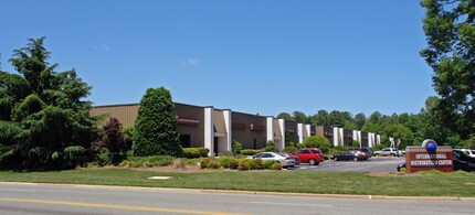 11861 Canon Blvd, Newport News, VA for rent Building Photo- Image 1 of 8