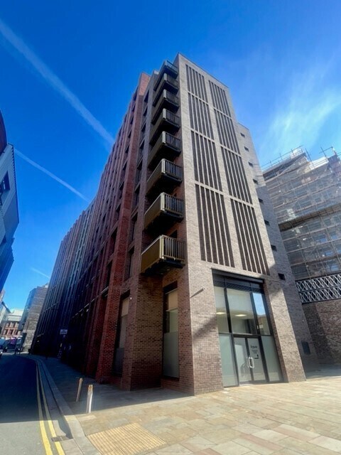 David Lewis St, Liverpool to rent Primary Photo- Image 1 of 4