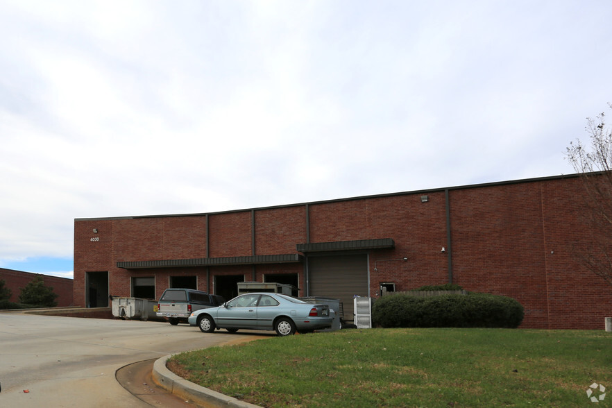 4030 Buford Hwy, Duluth, GA for rent - Building Photo - Image 3 of 6