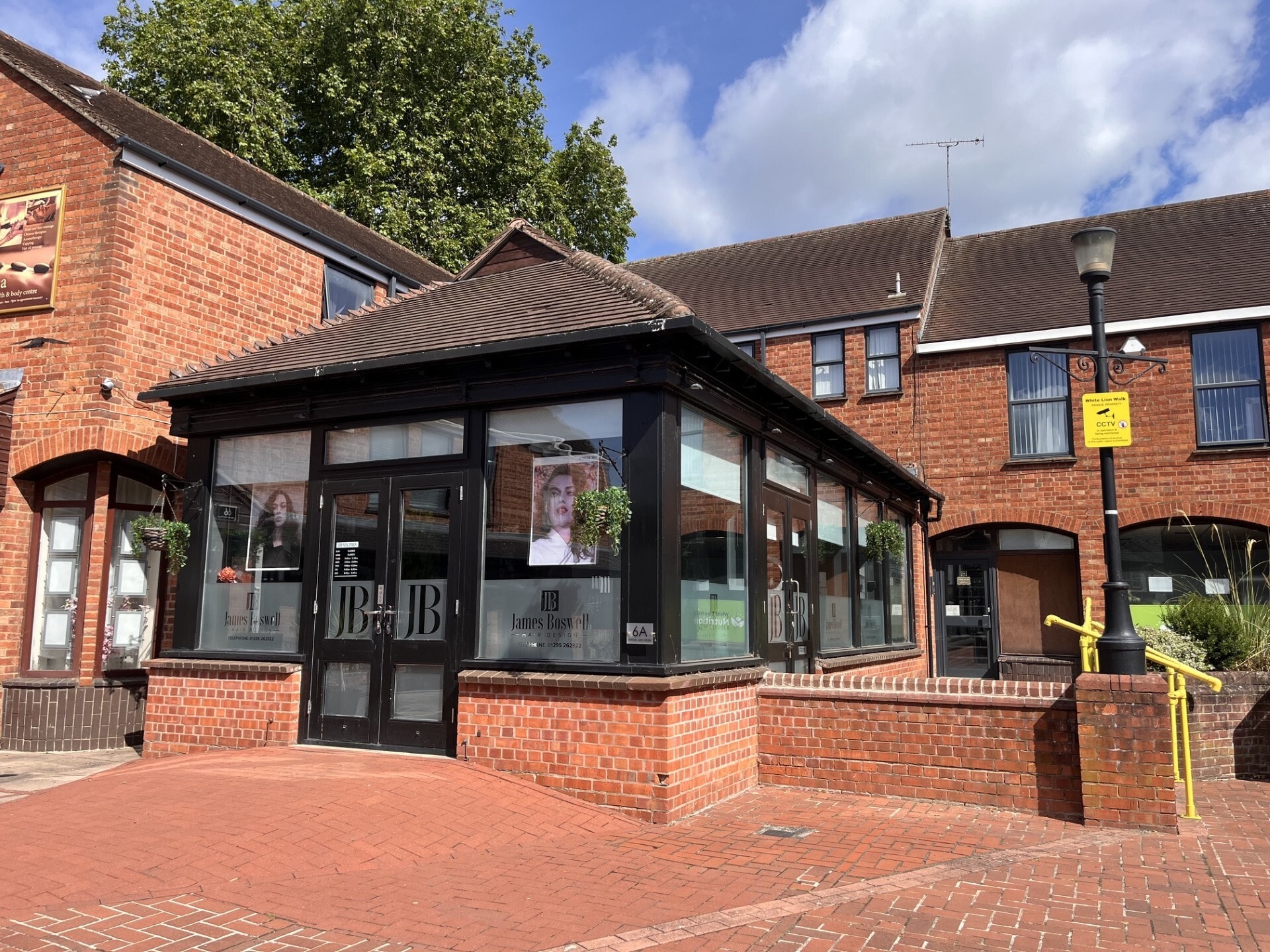 White Lion Walk, Banbury to rent Building Photo- Image 1 of 4
