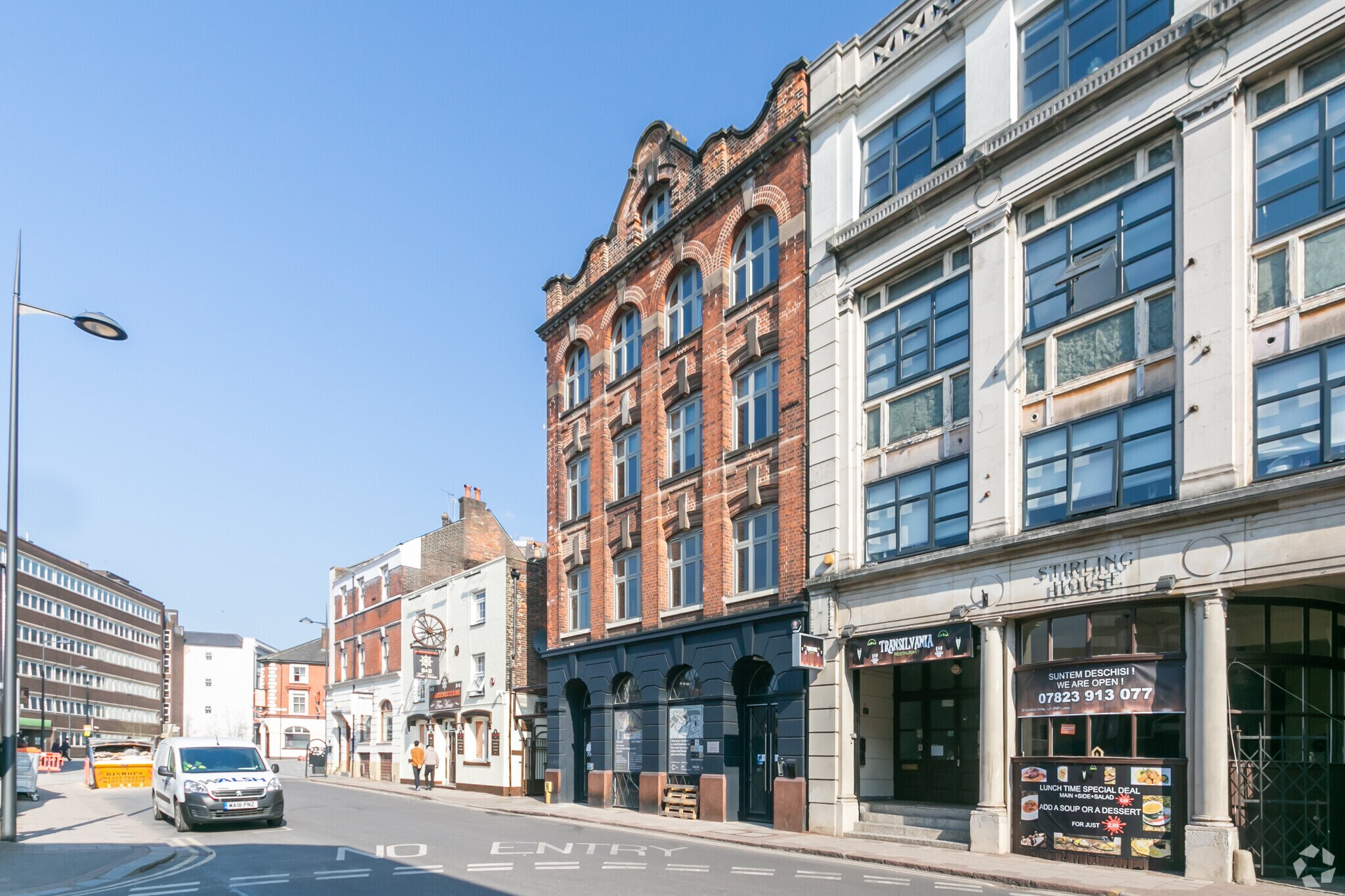 32 Guildford St, Luton to rent Primary Photo- Image 1 of 4