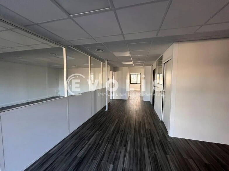Office in Mérignac to rent - Building Photo - Image 3 of 7