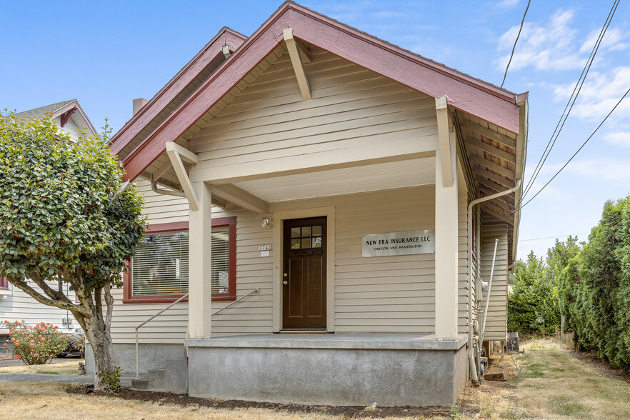 1742 NE 43rd Ave, Portland, OR for sale - Building Photo - Image 1 of 28