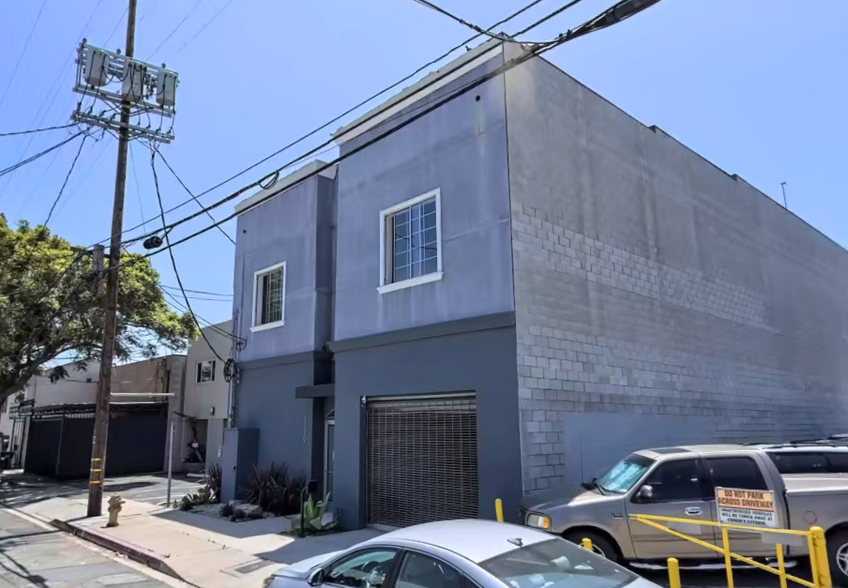 2229 Barry Ave, Los Angeles, CA for rent - Building Photo - Image 2 of 2