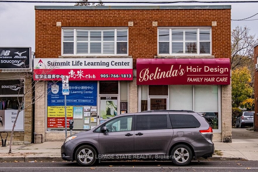 850-858 King St W portfolio of 2 properties for sale on LoopNet.co.uk - Building Photo - Image 3 of 35