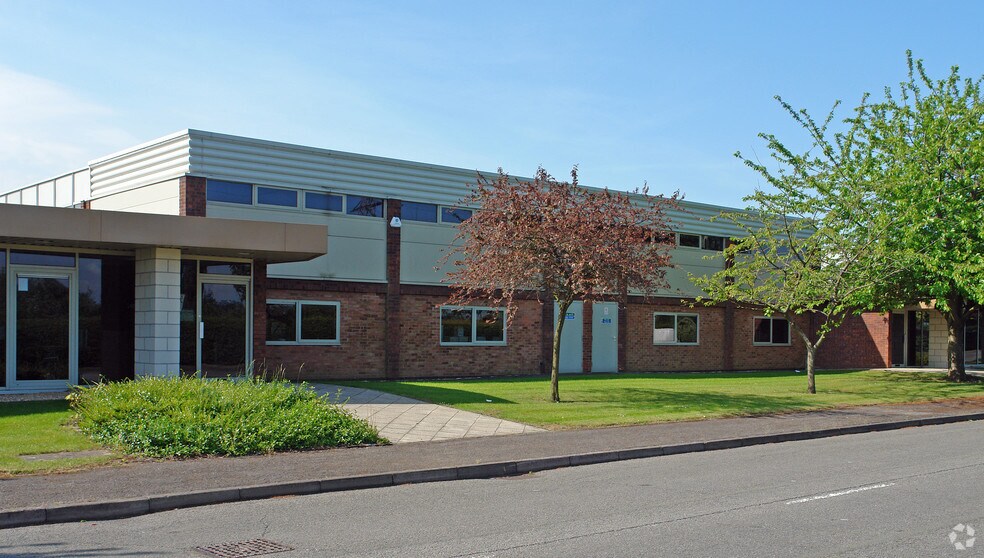 Suttons Park Ave, Reading for sale - Primary Photo - Image 1 of 1