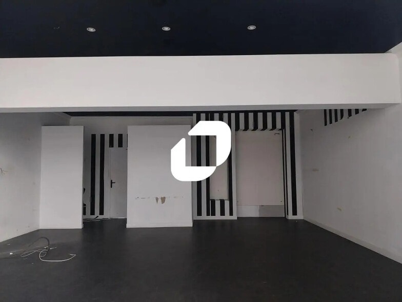 13 Rue Contrescarpe, Nantes to rent - Building Photo - Image 2 of 4