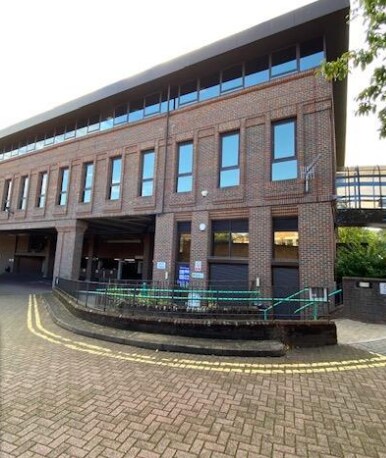 Queen Victoria Rd, High Wycombe for sale Primary Photo- Image 1 of 1