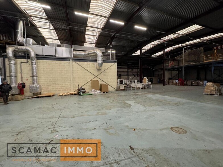 Light Industrial in Bondoufle for sale - Interior Photo - Image 3 of 11