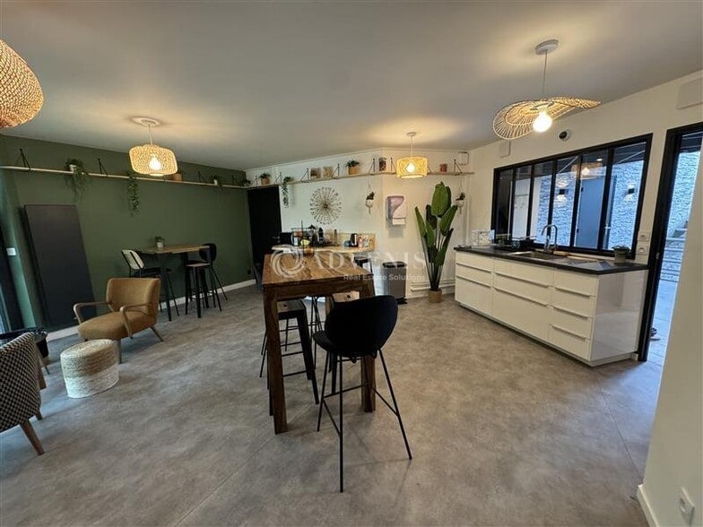 Office in Lognes to rent - Interior Photo - Image 2 of 11