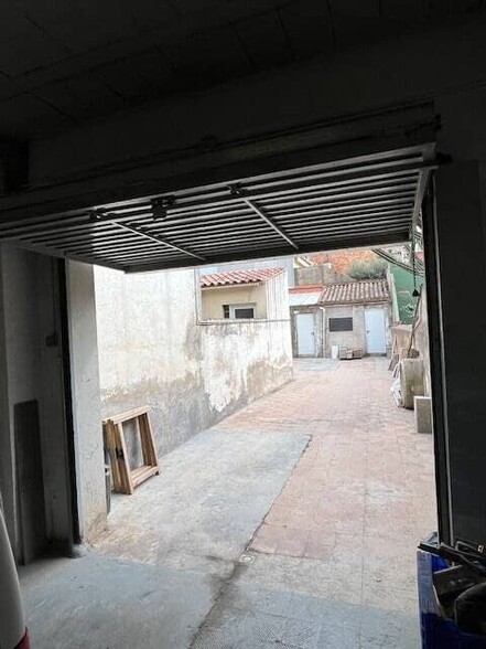 Retail in Sabadell, Barcelona to rent - Primary Photo - Image 1 of 2