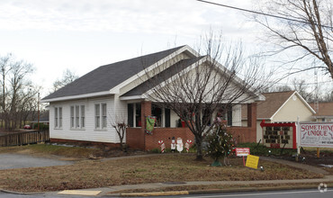 310 W Main St, Williamston, SC for sale Primary Photo- Image 1 of 1