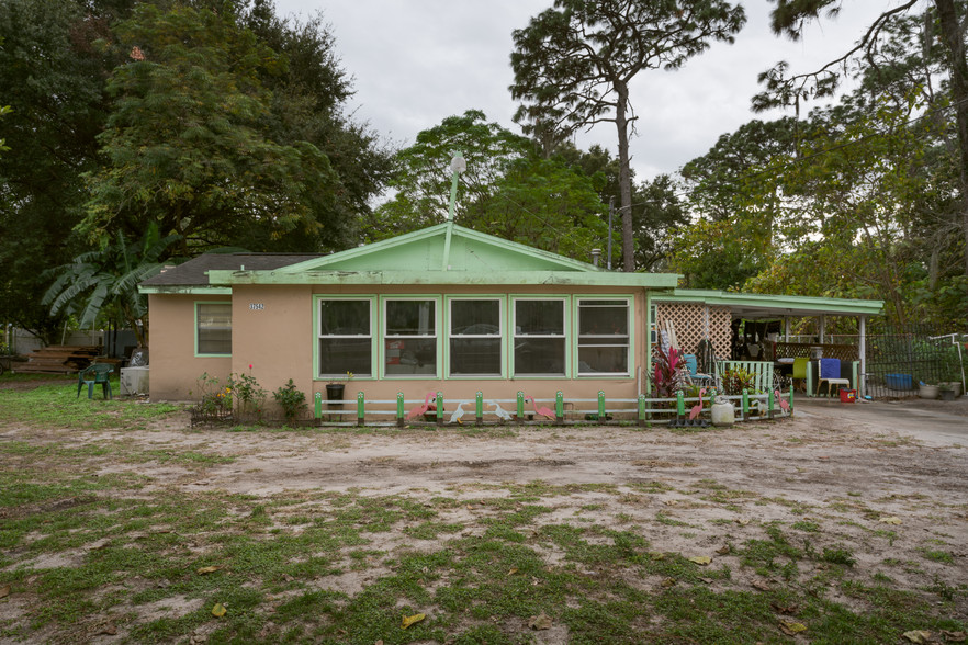 37542 Eiland Blvd, Zephyrhills, FL for sale - Building Photo - Image 1 of 1