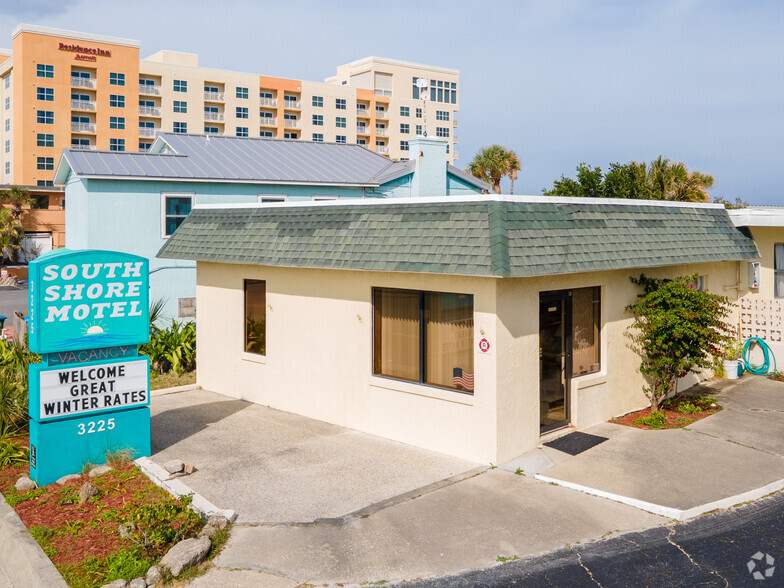 3225 S Atlantic Ave, Daytona Beach Shores, FL for sale - Primary Photo - Image 1 of 1