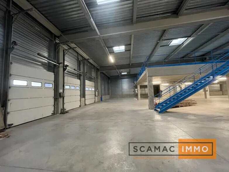 Industrial in Créteil to rent - Interior Photo - Image 2 of 6