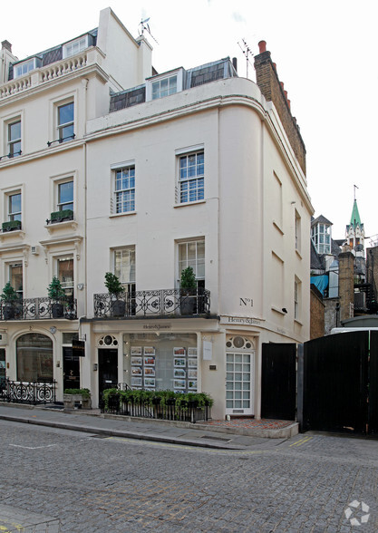 1 Motcomb St, London for rent - Primary Photo - Image 1 of 2