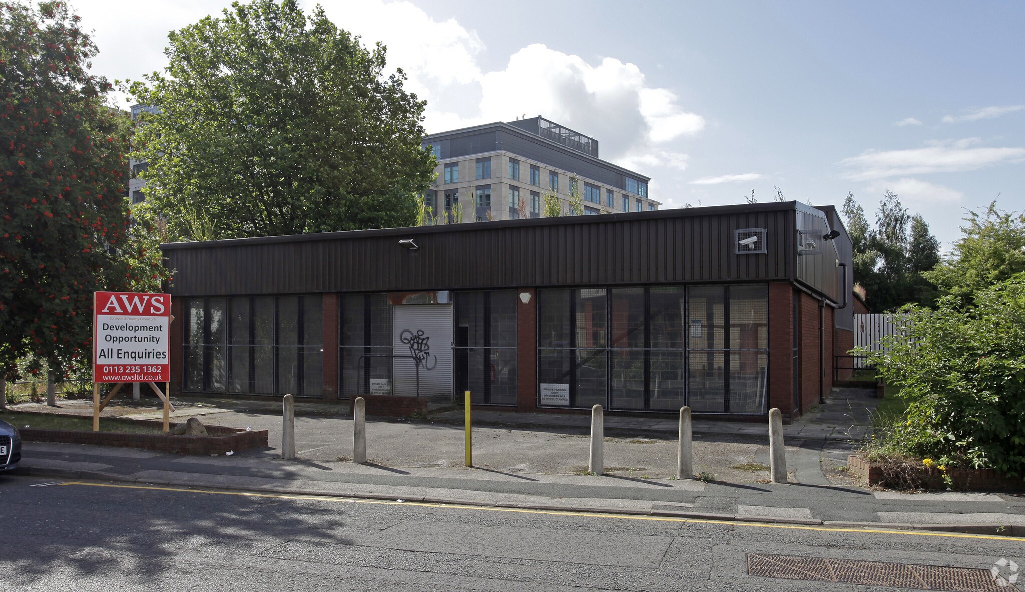 8 Manor Rd, Leeds for sale Primary Photo- Image 1 of 1