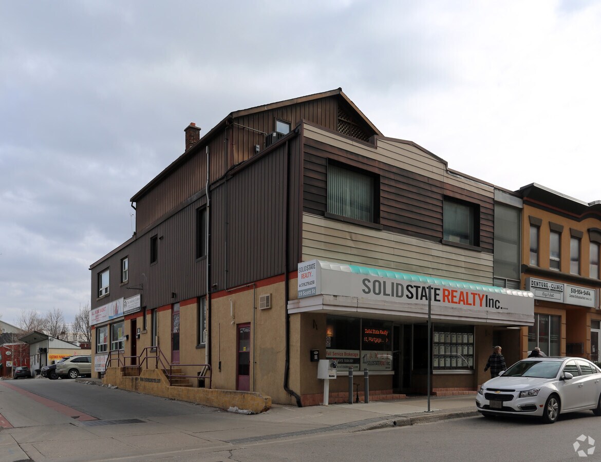 19 Scott St, Kitchener N2H 2P6