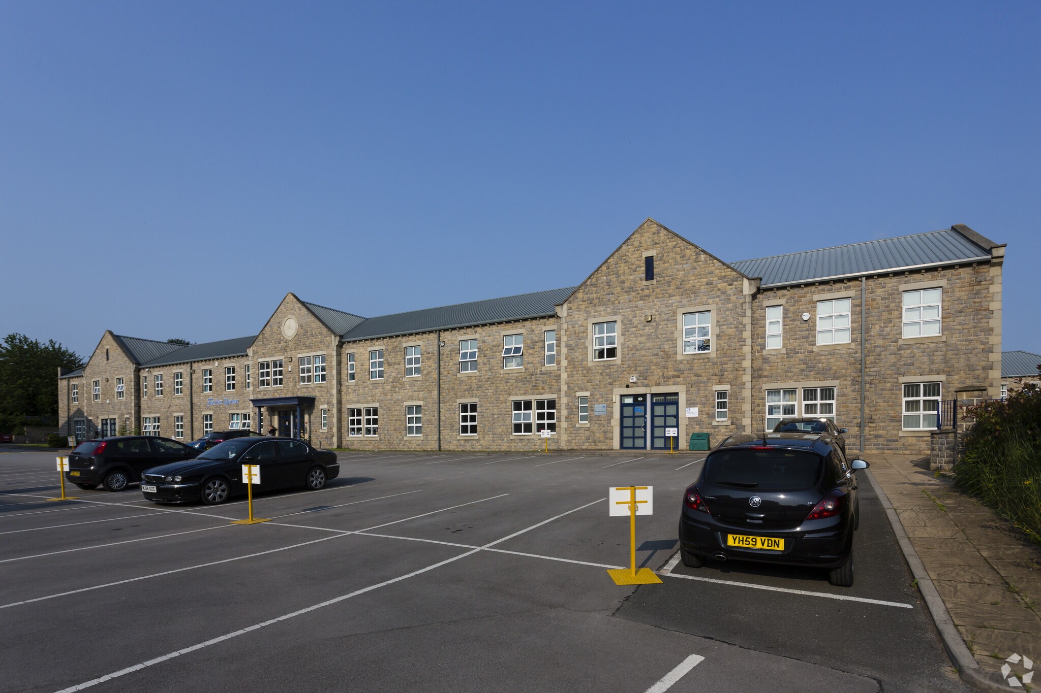 Wool Gate, Bingley to rent Primary Photo- Image 1 of 4