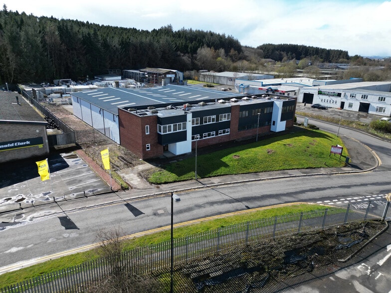 1-3 Rennie Pl, East Kilbride to rent - Building Photo - Image 3 of 12