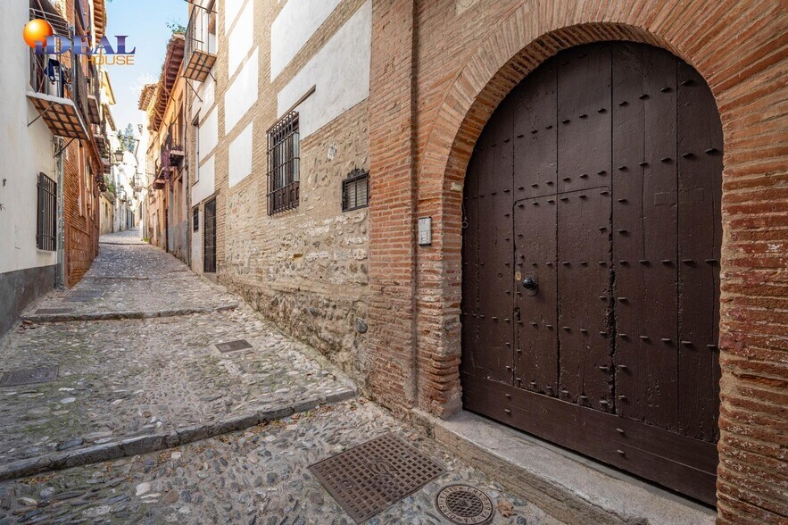 Calle Gumiel de San Pedro, 4, Granada, Granada for sale - Building Photo - Image 3 of 50