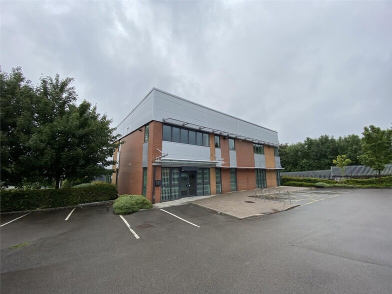 Broadfield Ct, Sheffield to rent - Building Photo - Image 1 of 2